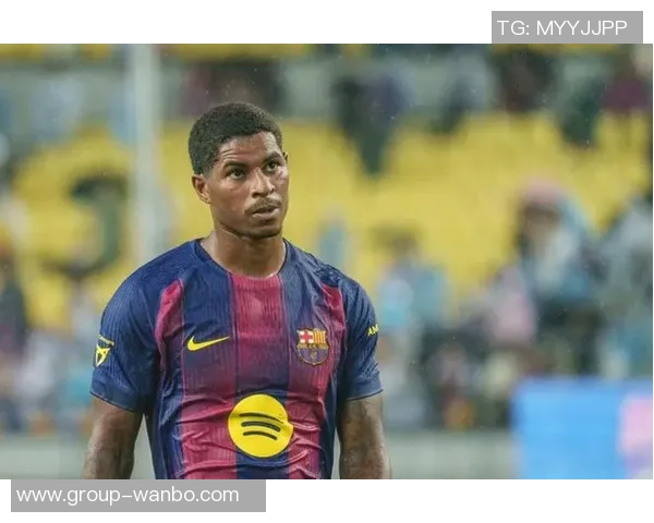 拉什福德面临续约抉择巴萨欲买断需降薪至1400万以下