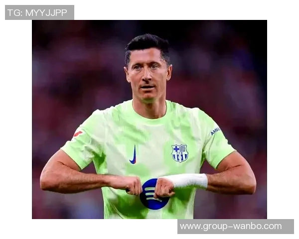 莱万静待巴萨未来决定将影响下赛季职业规划 莱万静待巴萨未来决定将影响下赛季职业规划