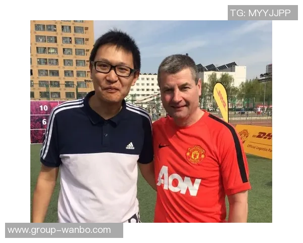 庆祝丹尼斯埃尔文60岁生日曼联社交媒体送上温馨祝福 庆祝丹尼斯埃尔文60岁生日曼联社交媒体送上温馨祝福